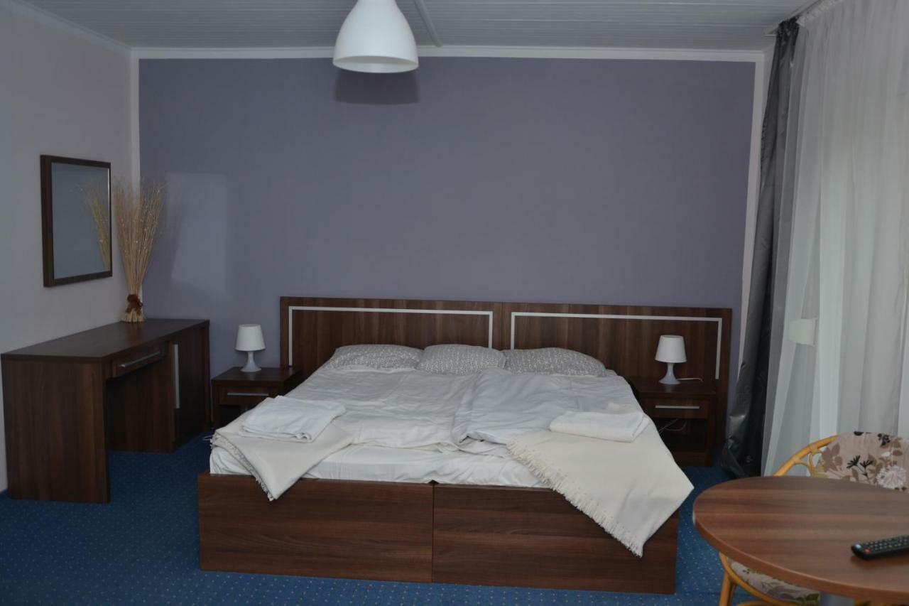 Zielone Pokoje Zielona Góra Esterno foto